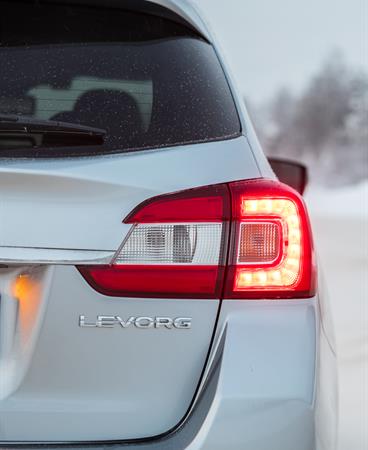 SUBARU_LEVORG-18-hr